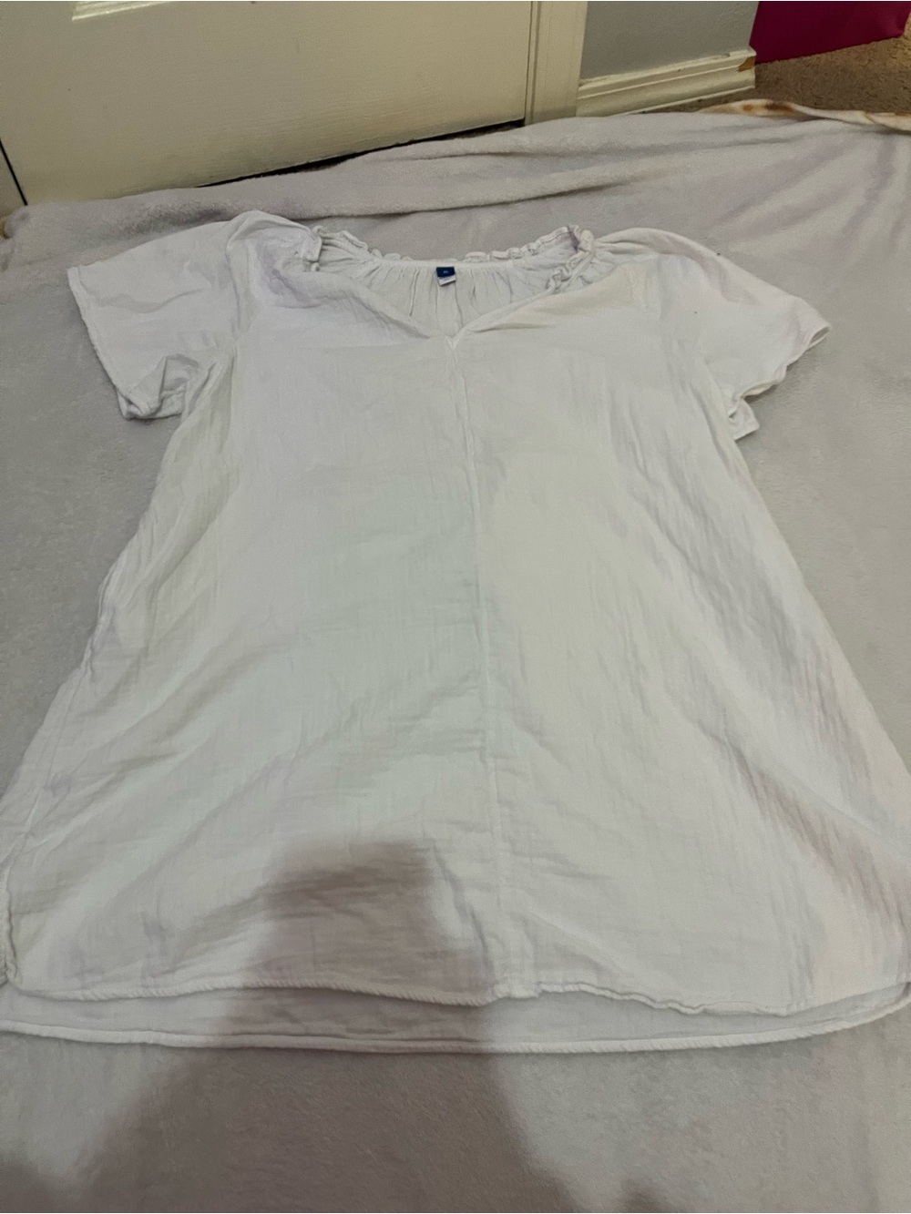 Old Navy White Short-Sleeve Peasant Top